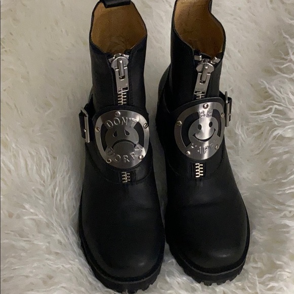 UNIF Shoes - Unif don’t worry be happy boots